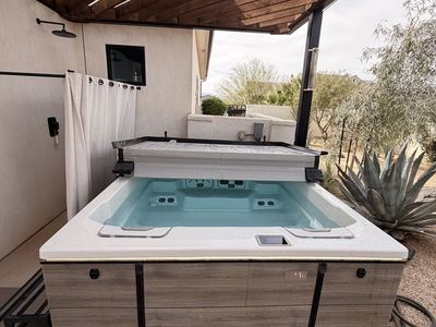 Bullfrog Spas M6 excellent condition! Audio, cloud control, ozone!