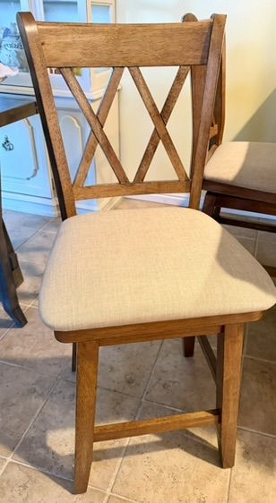 Set of 2 Solid Wood Counter-Height Bar Stools – Excellent Condition