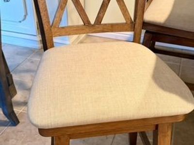 Set of 2 Solid Wood Counter-Height Bar Stools – Excellent Condition