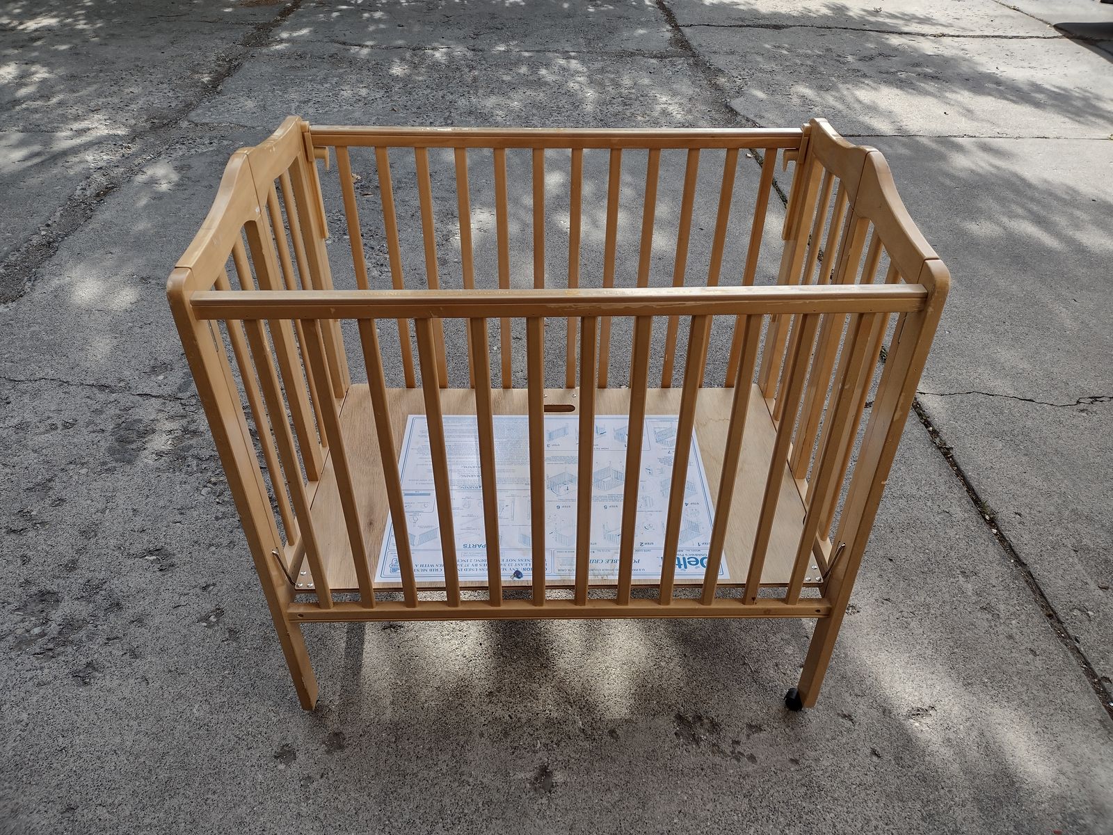 Free Wood Crib