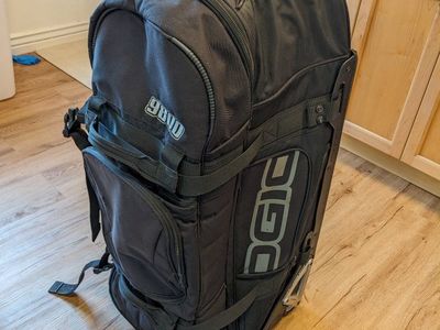 Ogio 9800 Sled Travel Bag