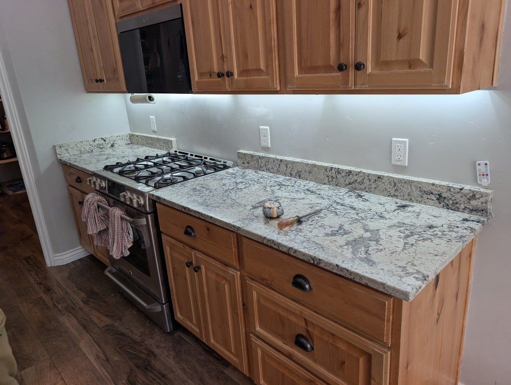 Custom Granite Kitchen Countertops - Multiple Pieces, Excellent Condition, Various Sizes