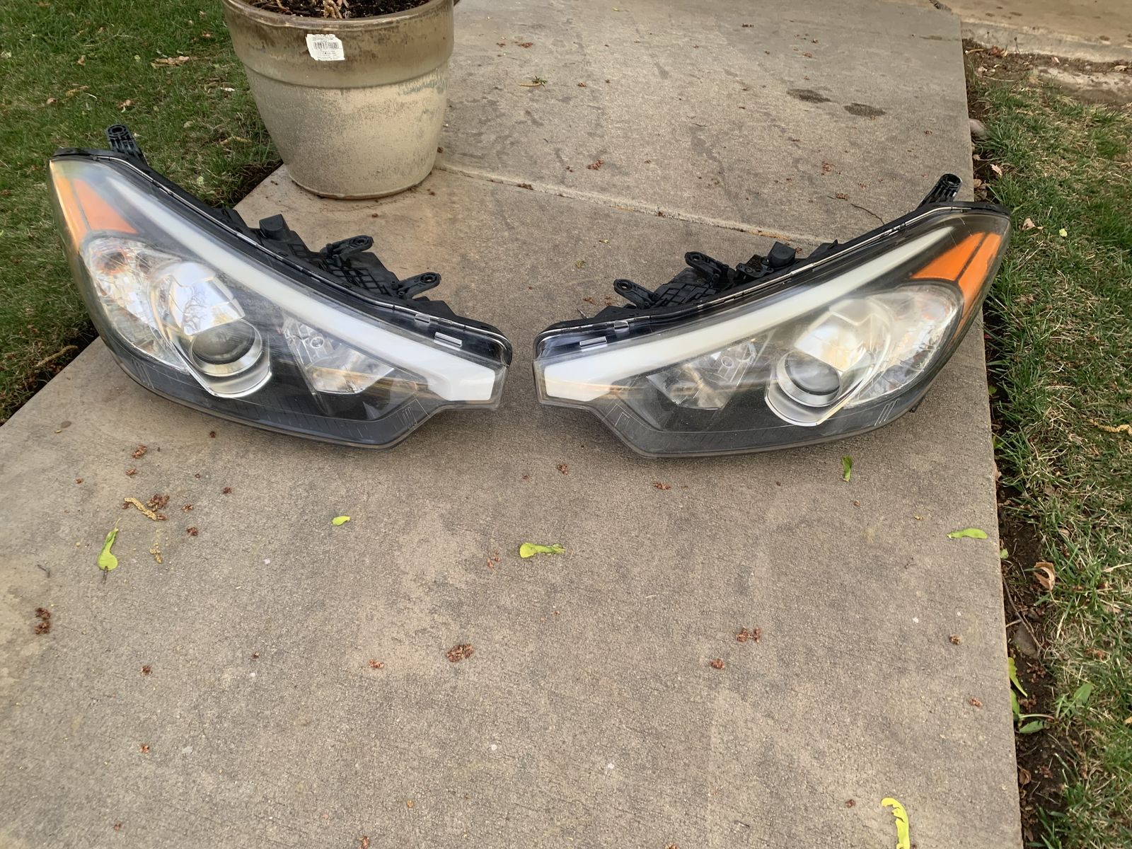 2014 2015 2016 Kia Forte5 Genuine Headlights