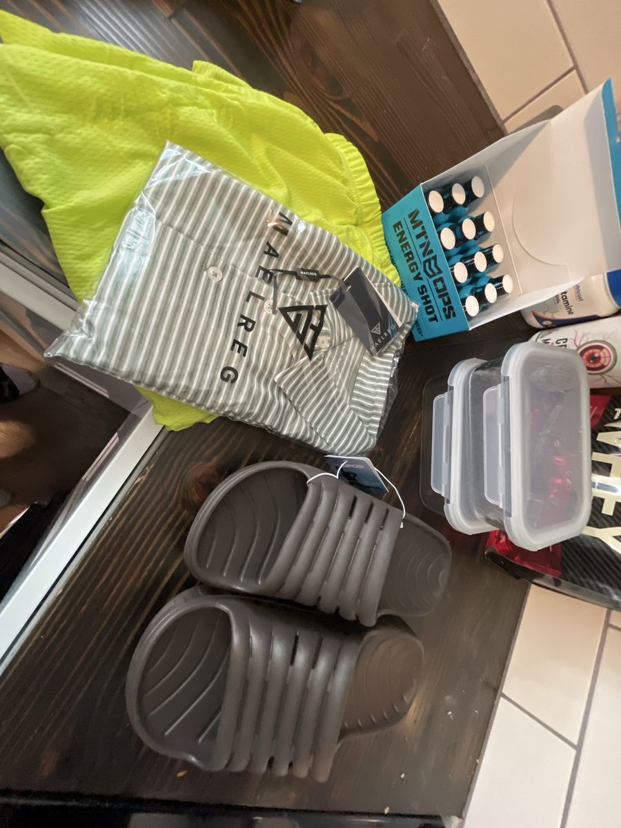 Men’s apparel