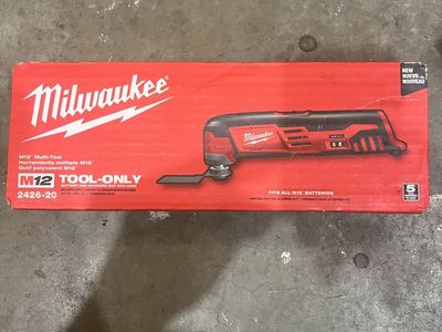 Milwaukee M12 Cordless Multi-Tool (Tool Only) 2426-20 New in Box