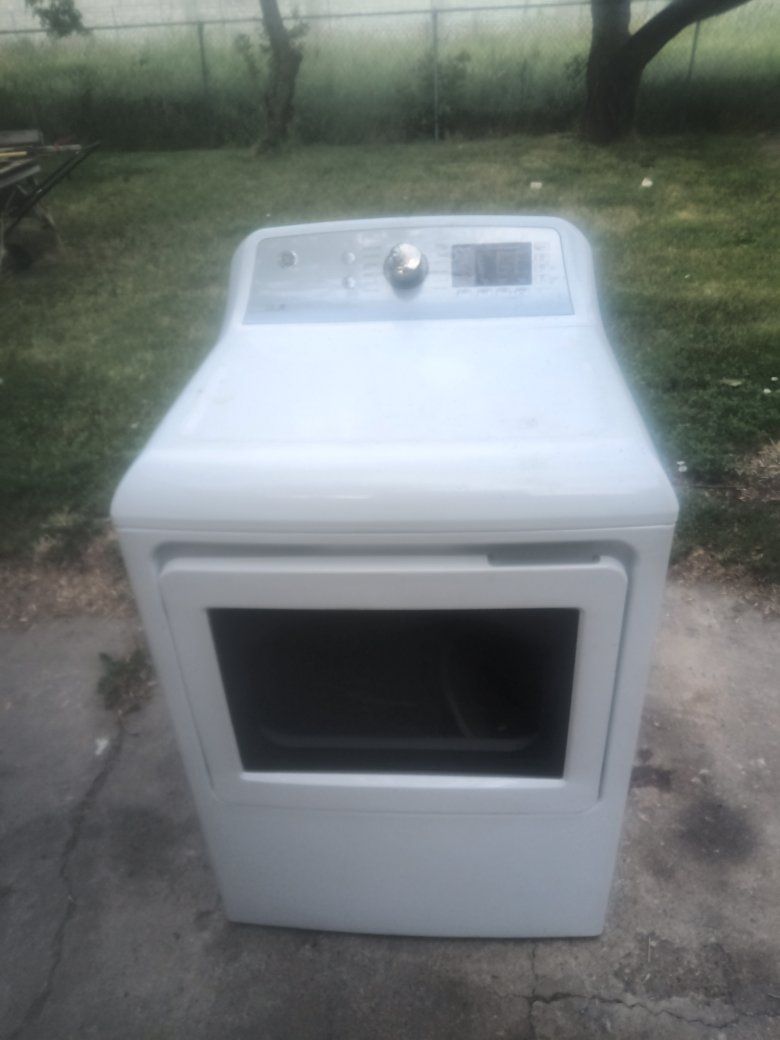 GE White Electric Dryer - Used, Good Condition
