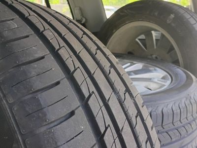 Chevrolet 235/55 R18 All-Season Tires with Wheels (Set of 4)