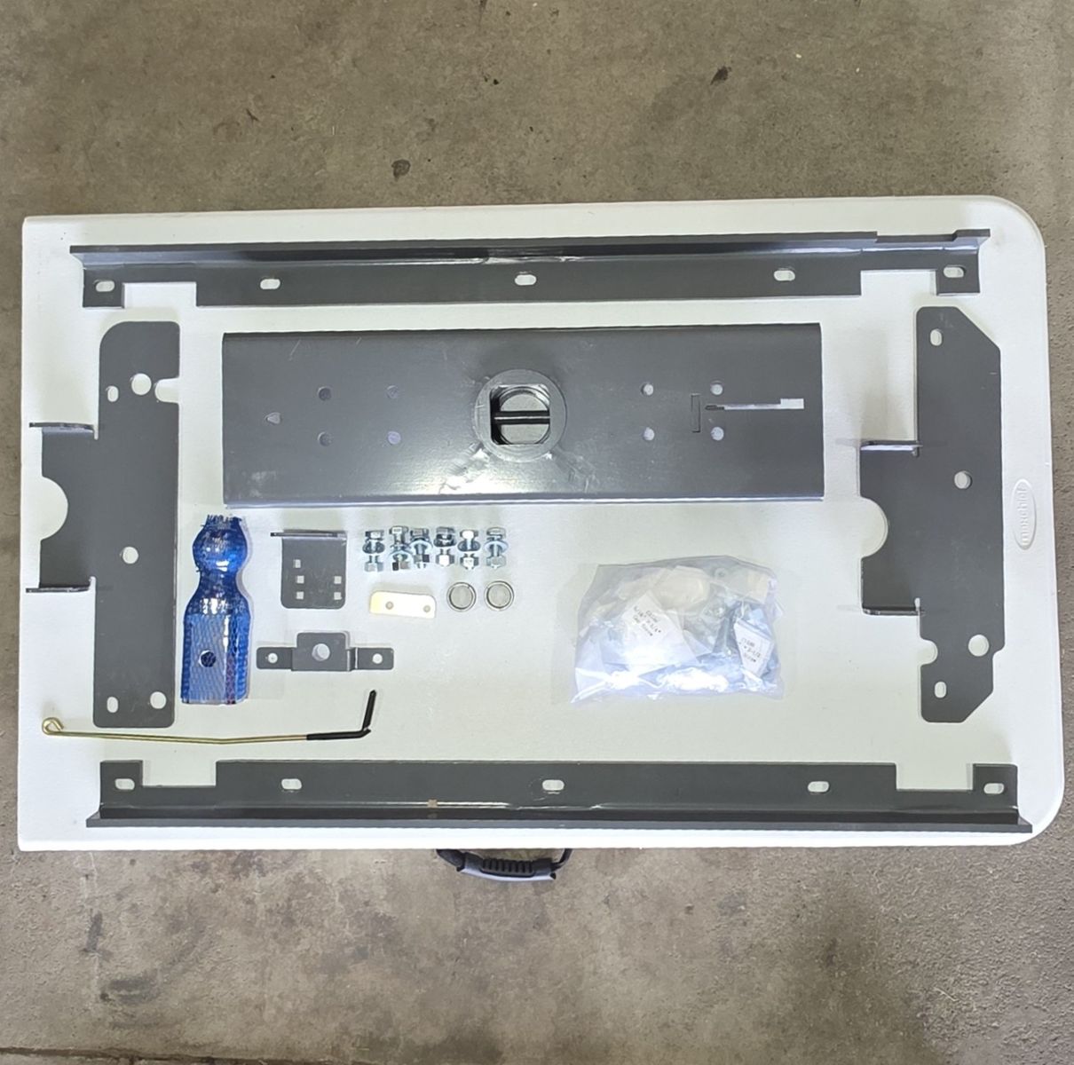 2011-2016 F-250, F-350, F-450 30k Pound Gooseneck Hitch