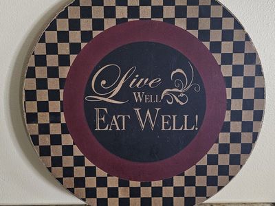 Live Well Eat Well changing decoration