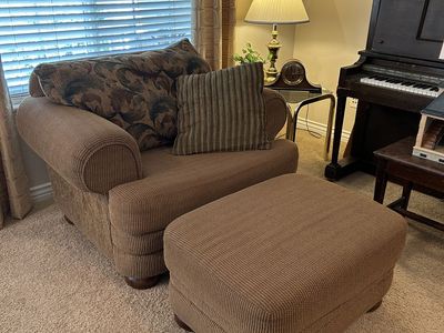Comfy chair and ottoman