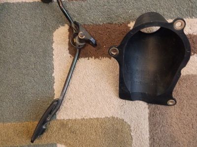 OEM 1996–2002 Toyota 4Runner Accelerator Pedal & Steering Column Cover
