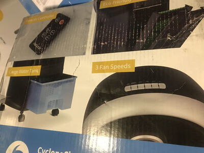 New air whole room air conditioner new inbox 1100 CFM, FOR PARTS OR REPAIR