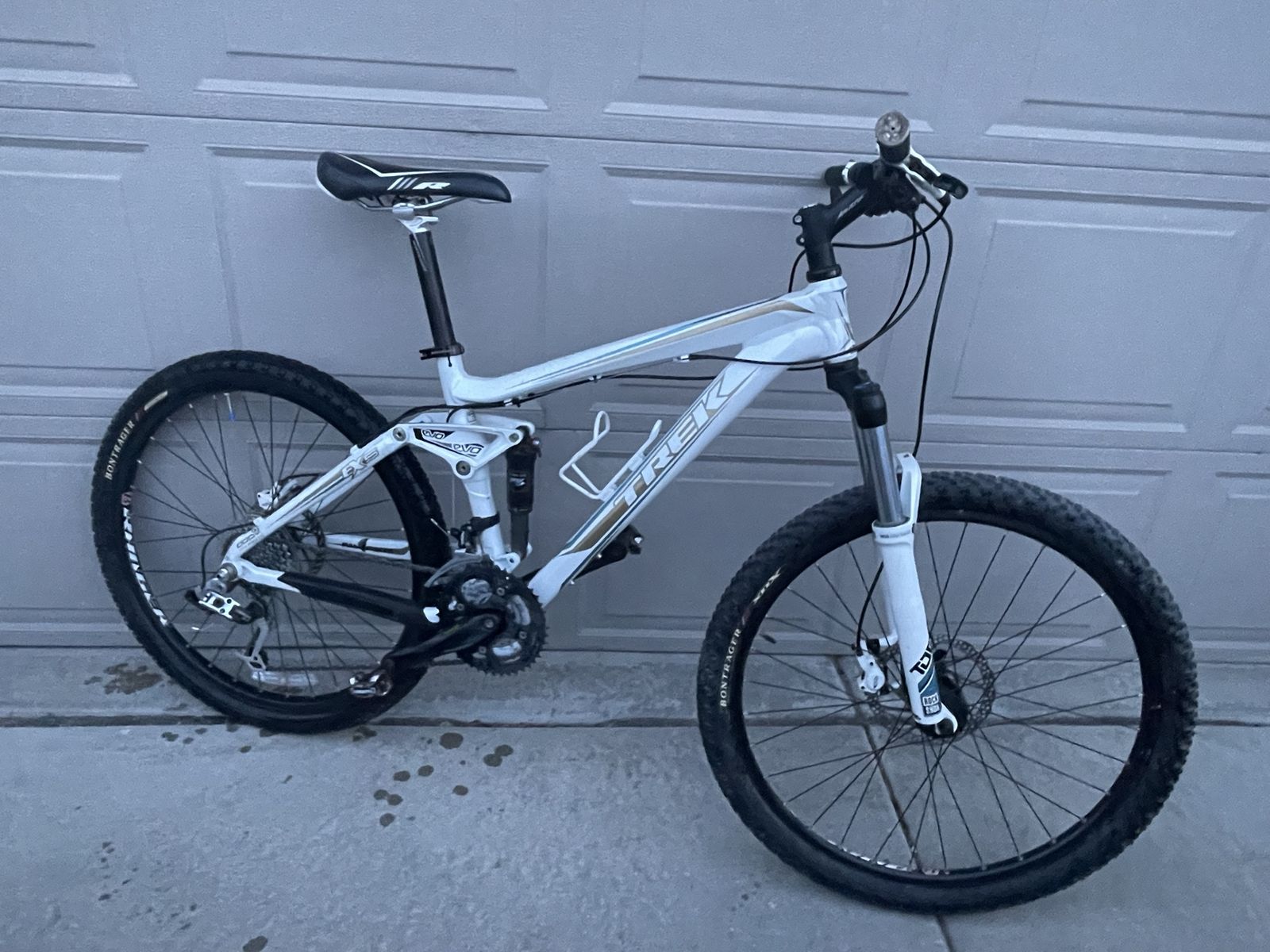 Trek Fuel EX 5 Mountain Bike - Full Suspension, White, 26-inch Wheels