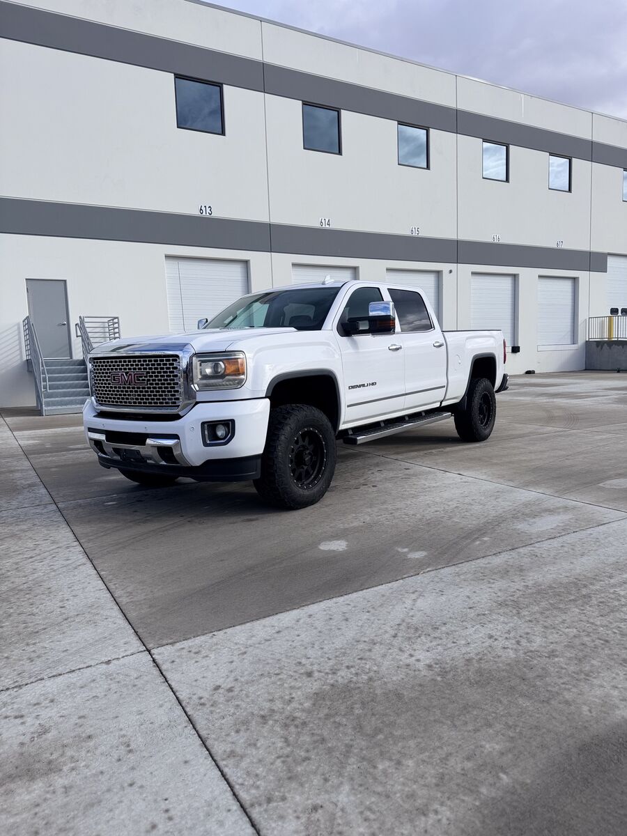 2015 GMC 2500 Denali