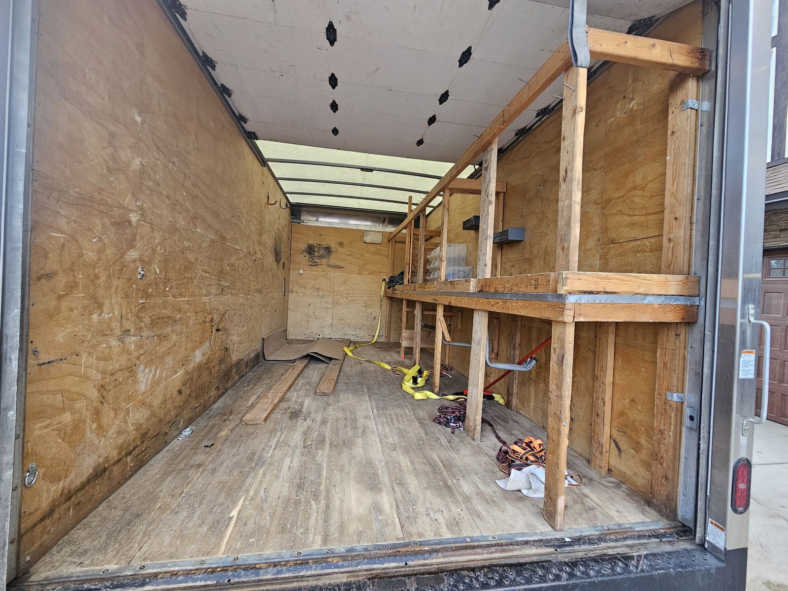 Main image 10