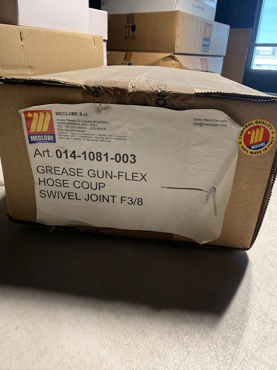 Grease Gun With Swivle Joint