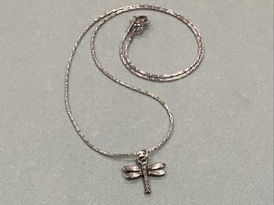 Minimalist Silver Colored Dragonfly Necklace