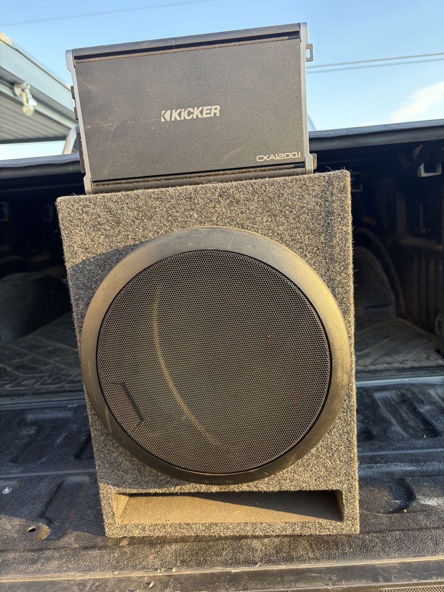 Alpine type R 12 subwoofer and amp