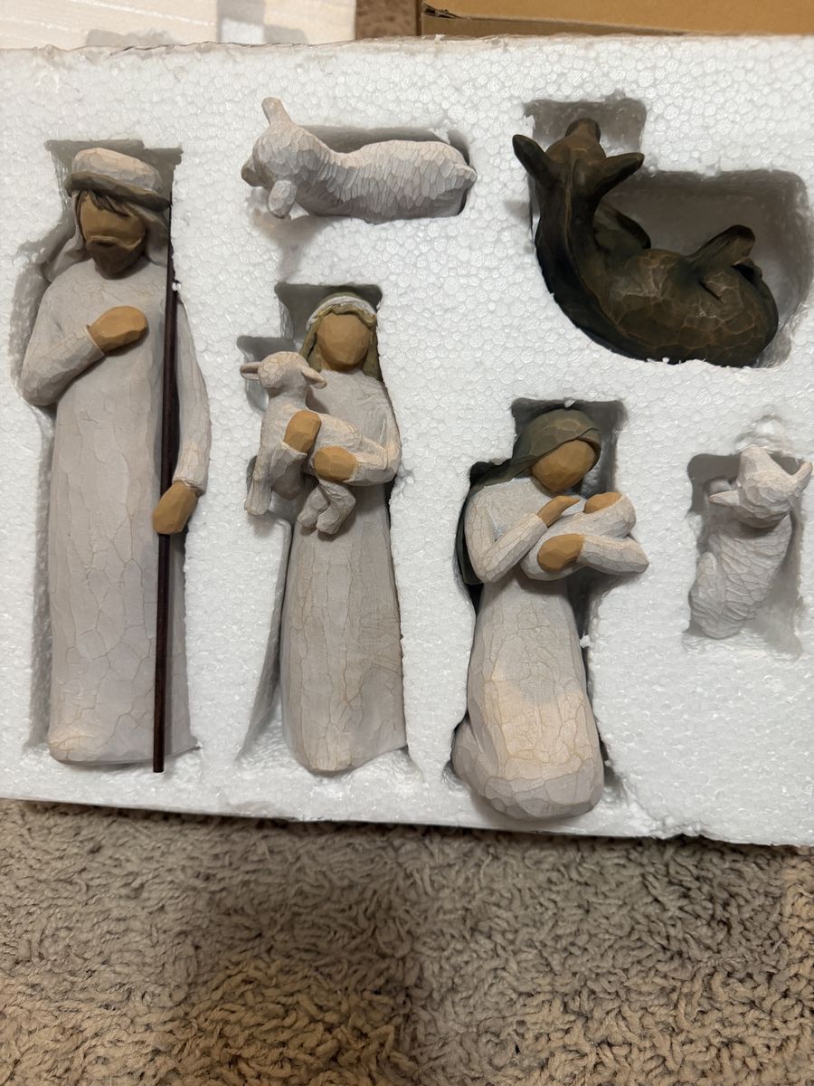 Willow Tree Nativity Figures in box