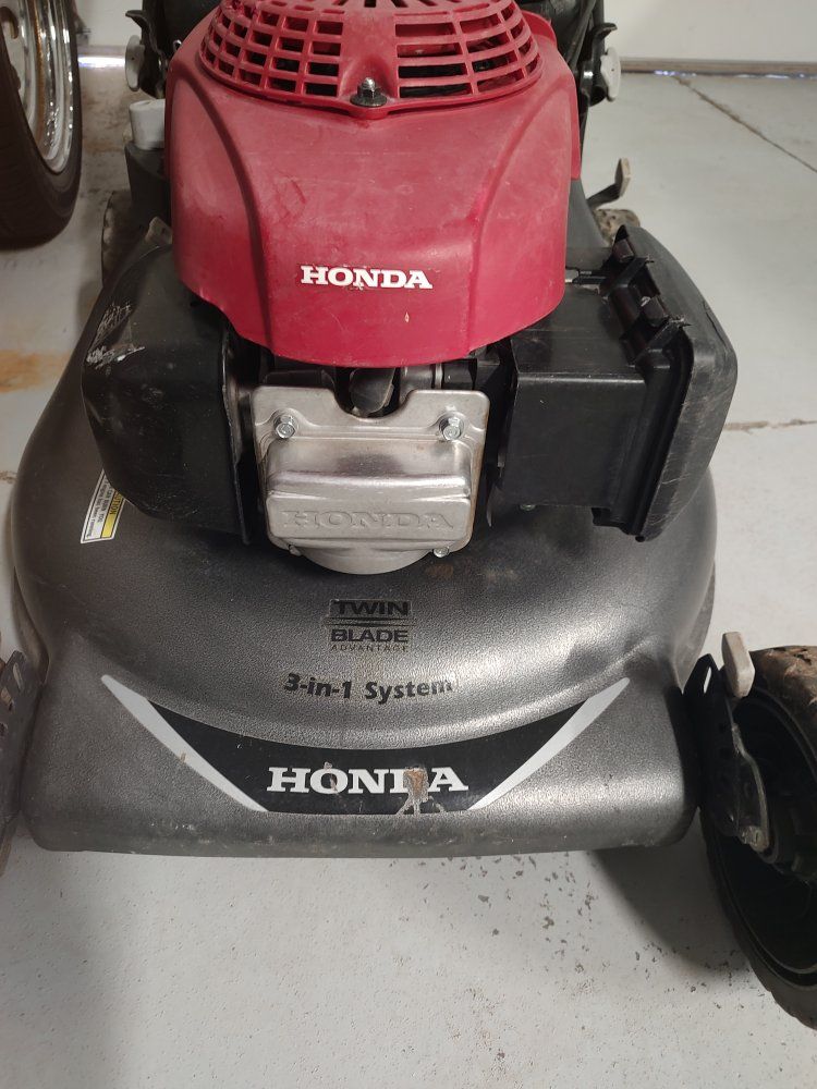 Honda Twin Blade 3-in-1 System Push Lawn Mower - Used, Good Condition