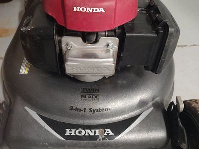 Honda Twin Blade 3-in-1 System Push Lawn Mower - Used, Good Condition