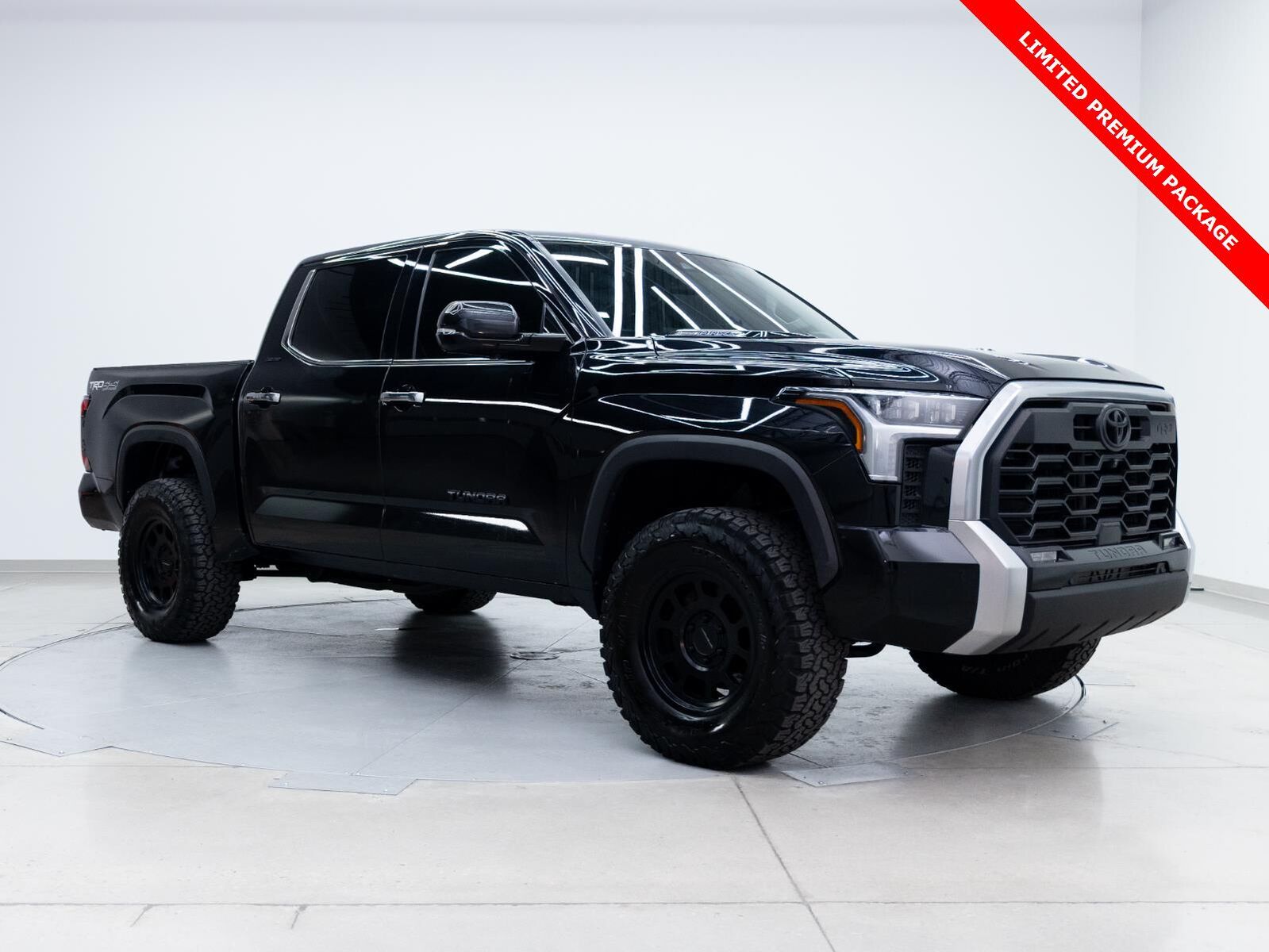 2023 Toyota Tundra Limited HV