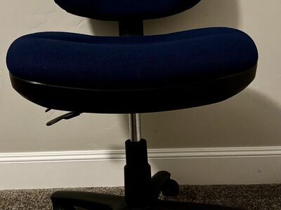 Office Master BC44 task chair