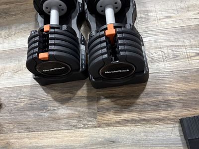 Nordic Track Adjustable Dumbbell Set