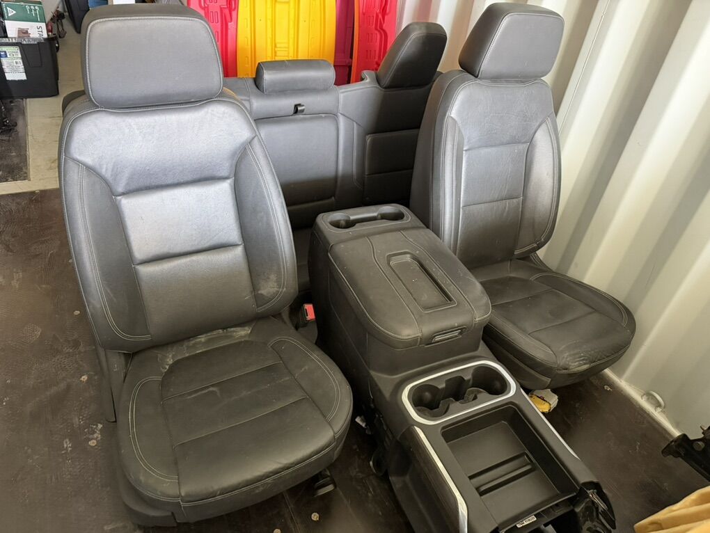 2020-2024 Chevy Silverado/GMC Sierra Leather Seats