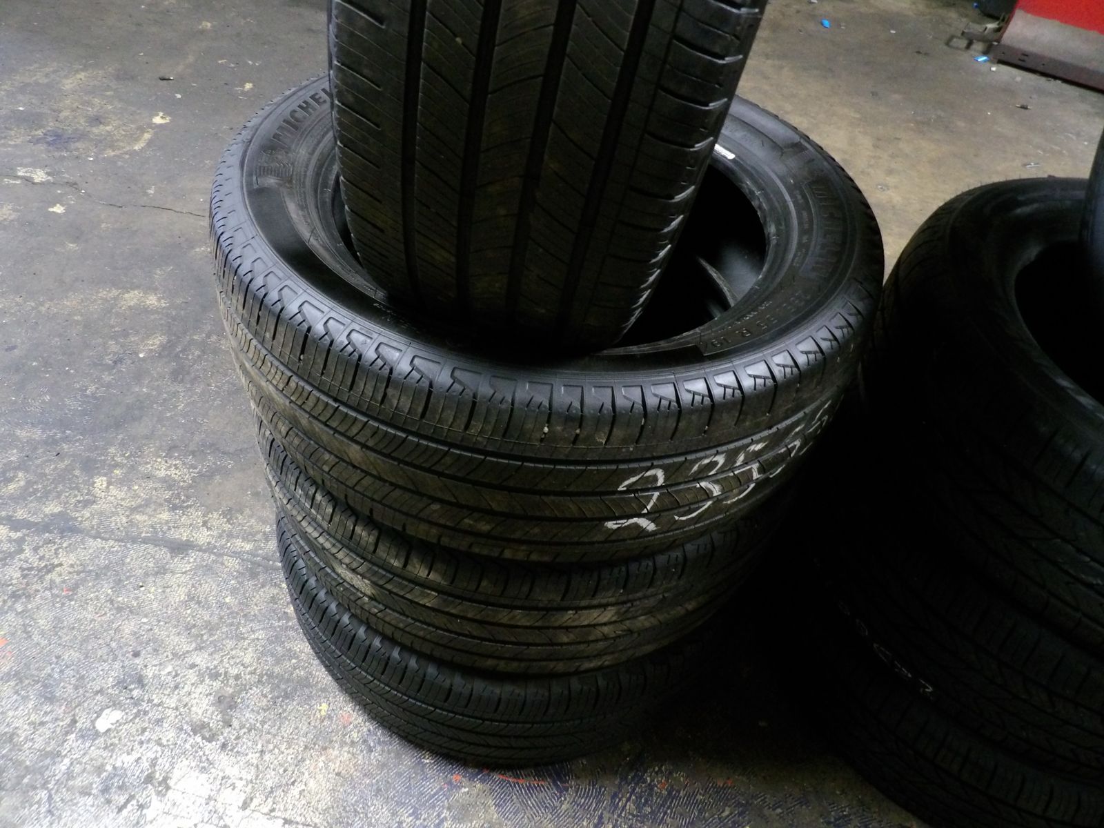235/55R19 MICHELIN PRIMACY A/S SET OF USED TIRES