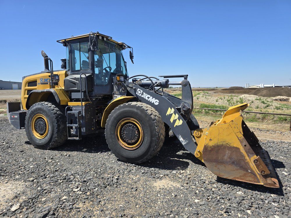2022 XCMG 200hp Front End Wheel Loader 3,700hrs