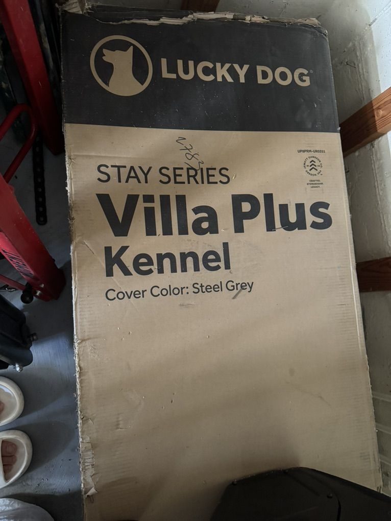 Lucky Dog Villa Plus 4x8x6 Dog kennel