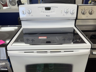 BIG DEALS AROUND! GOOD CONDITION AMANA GLASS TOP RANGE
