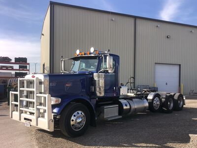 2019 PETERBILT 389