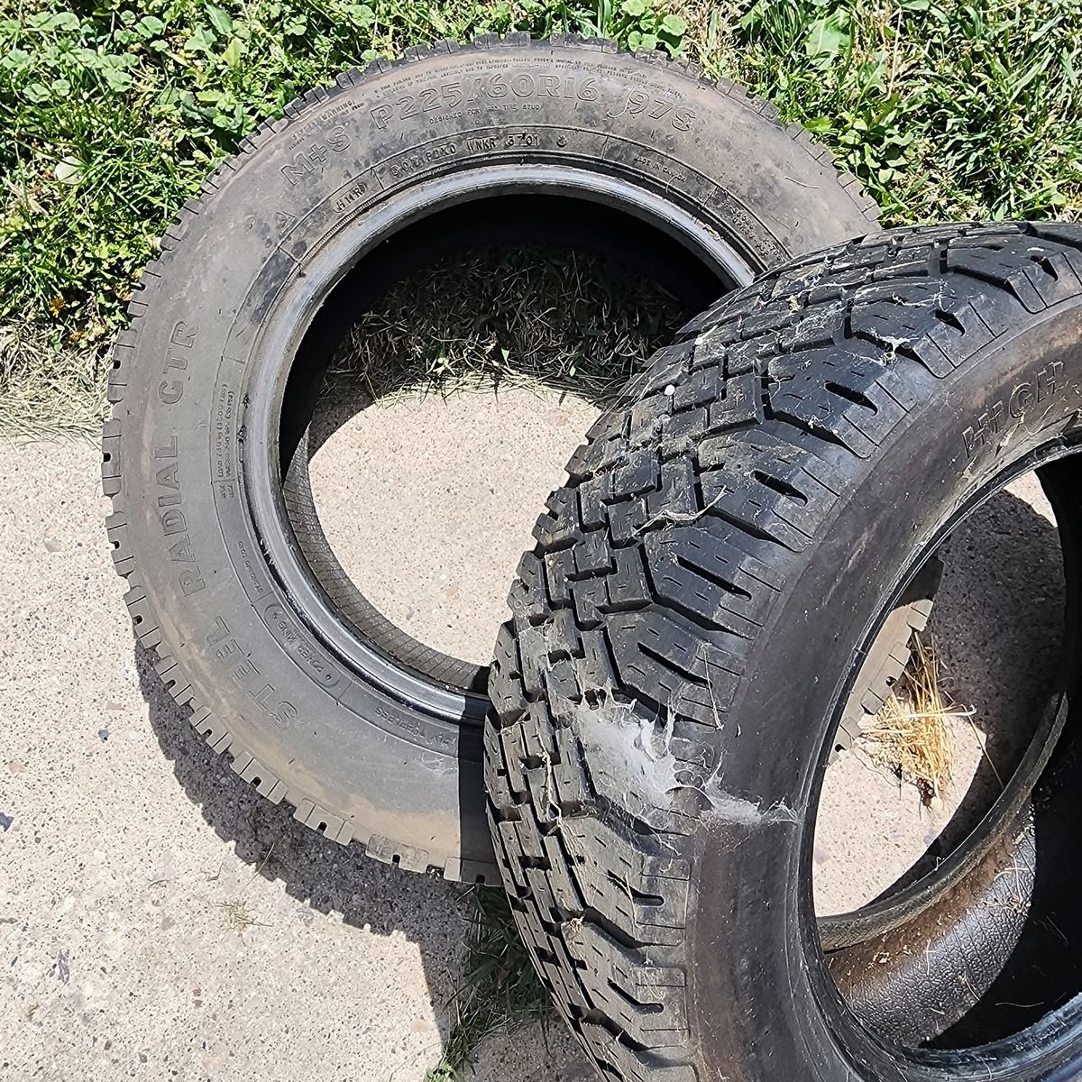 P225/60R16 M+S Tires