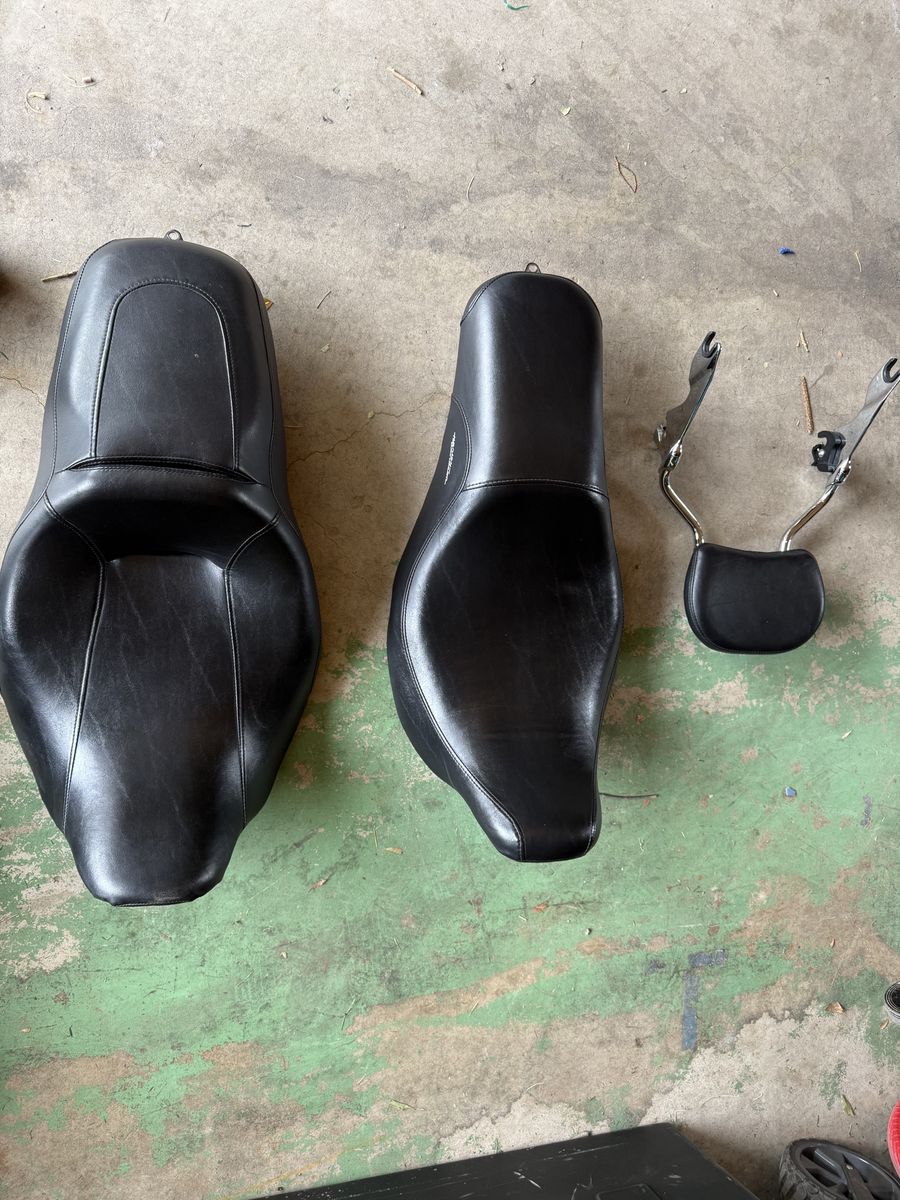 Motorcycle Seats & Sissy Bar
