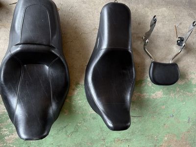 Motorcycle Seats & Sissy Bar