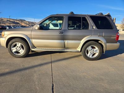 2001 INFINITI QX4 Base