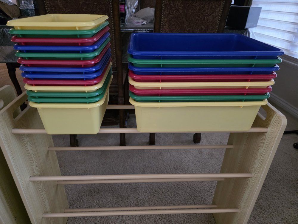 Storage bins and towers