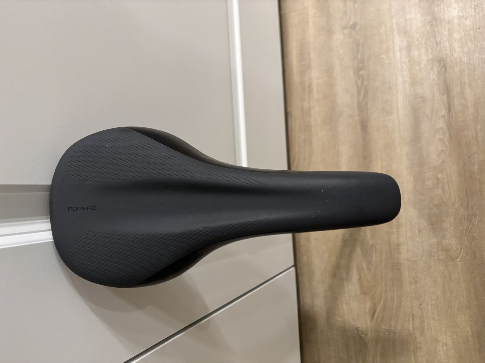 Main image 6