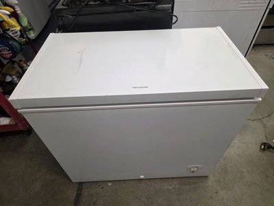 frigidaire chest freezer