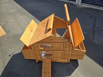 6 chicken coop, new