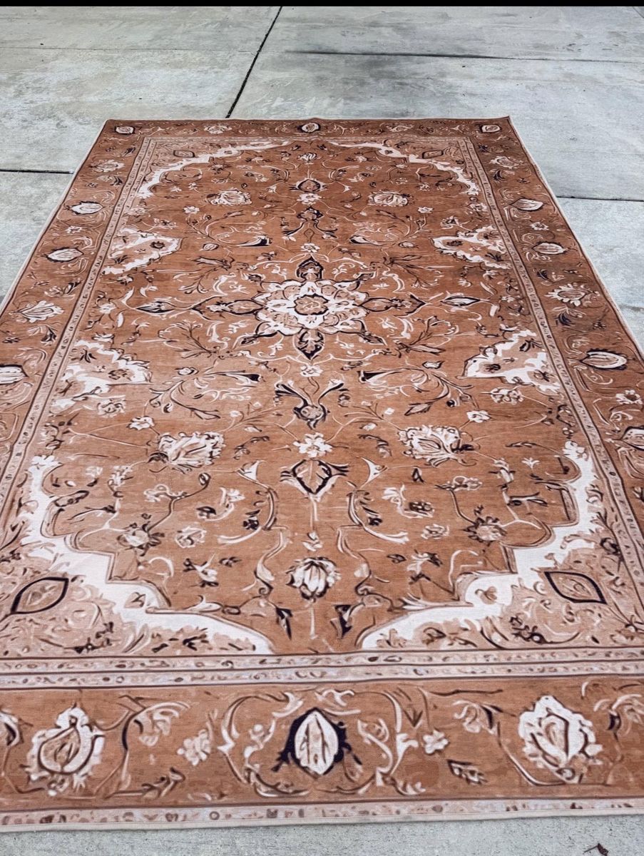 New. Beautiful Brown Persian Styled Rug 9x12