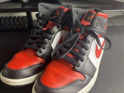 Nike Air Jordan 1 Mid Red/Black/White Basketball Shoes - Men's/Boy's Used