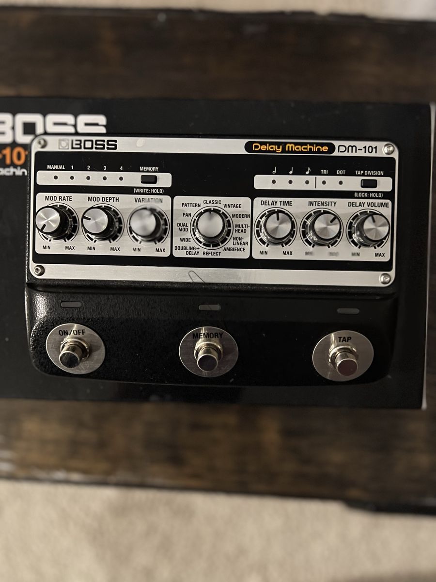 Boss DM-101 Delay Machine