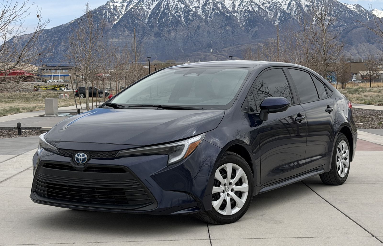 2025 Toyota Corolla Hybrid LE