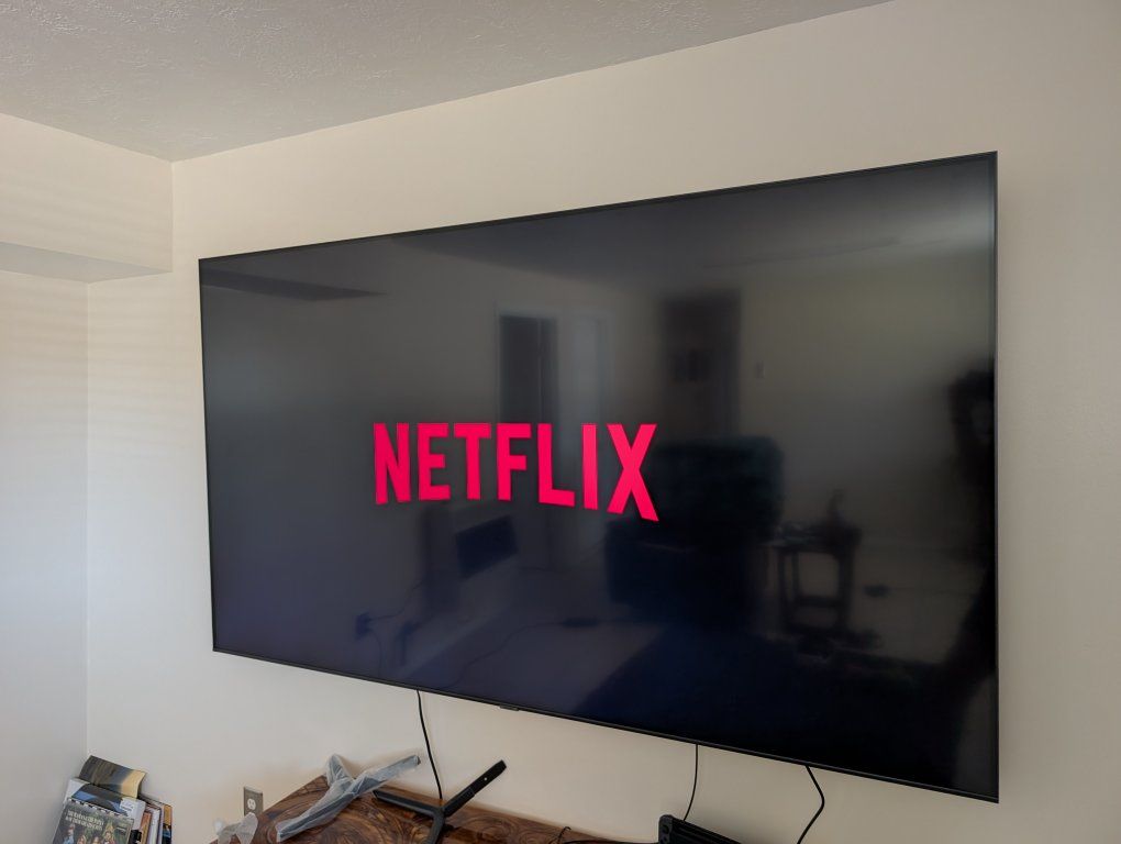 82" Samsung QLED 4K UHD Smart TV
