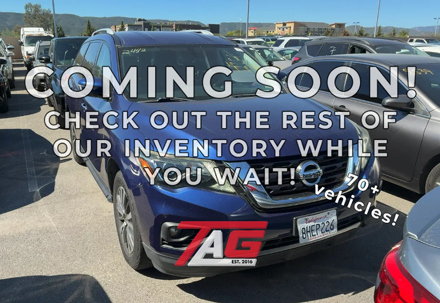 2019 Nissan Pathfinder SV