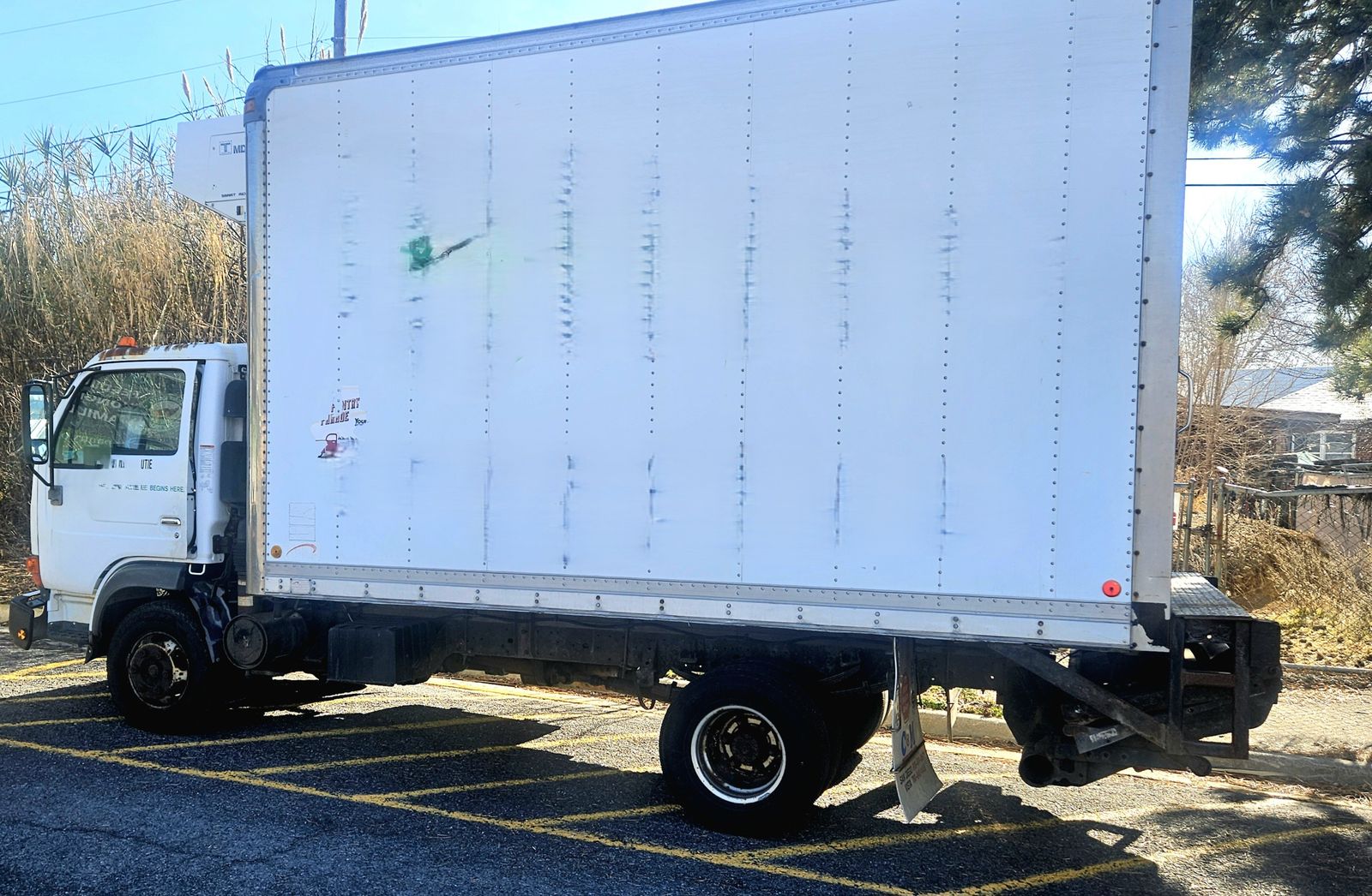 2007 Nissan UD Box Truck