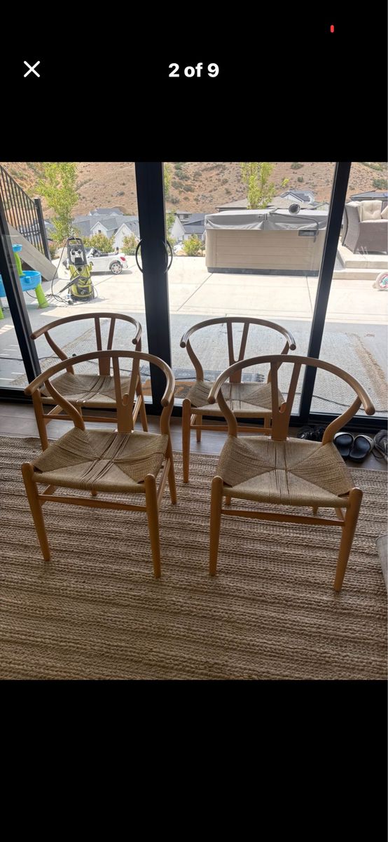 Set of 4 Light Wood Wishbone Dining Chairs